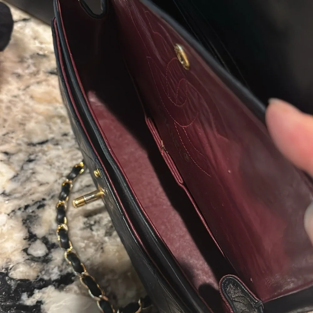 Authentic Chanel CC Matelasse in good condition - Picture 6 of 17